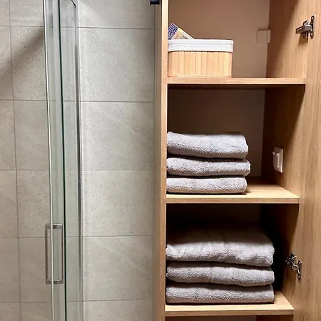 Centrum S Parkovanim * バンスカー・ビストリツァ